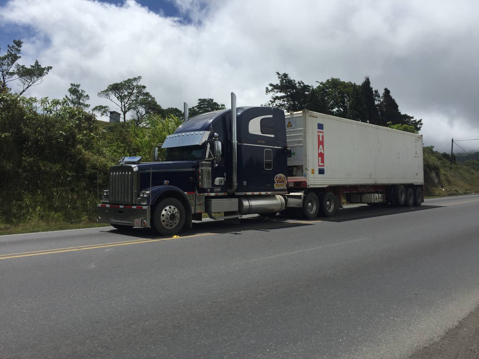 Location de monte meubles pour un déménagement avec accès difficile Montpellier 34 Hérault