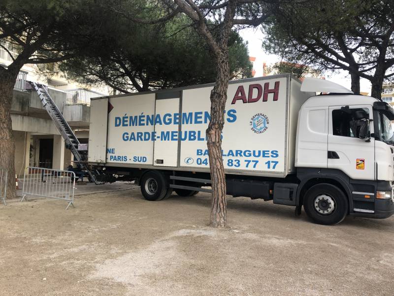 Démangement avec Monte Meubles Carnon vers Pyrenées Orientales